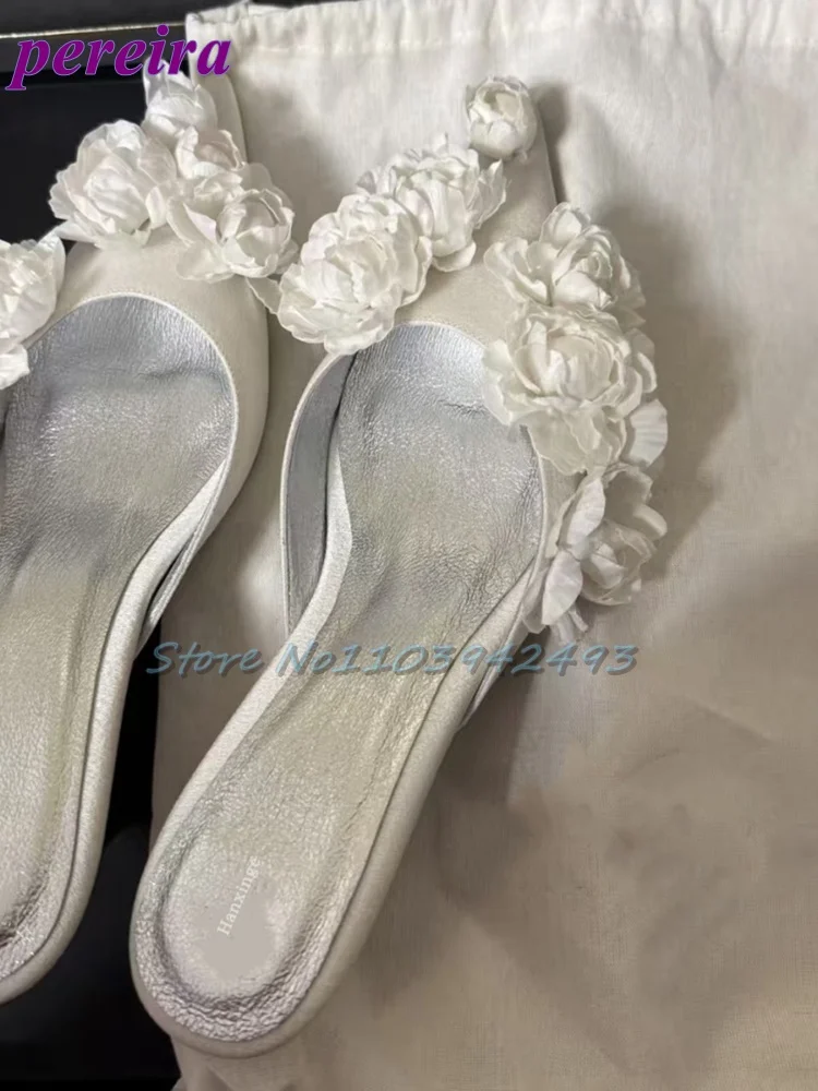 멀티 플라워 웨딩 샌들 새틴 지적 발가락 화이트 풀 온 - Slip Dress Satin 리뷰 및 가격